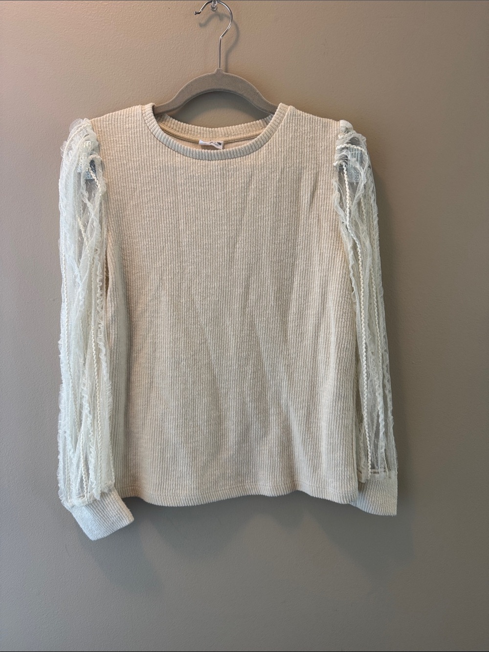 Zara Cream Knit Top with Lace-Trim Sleeves